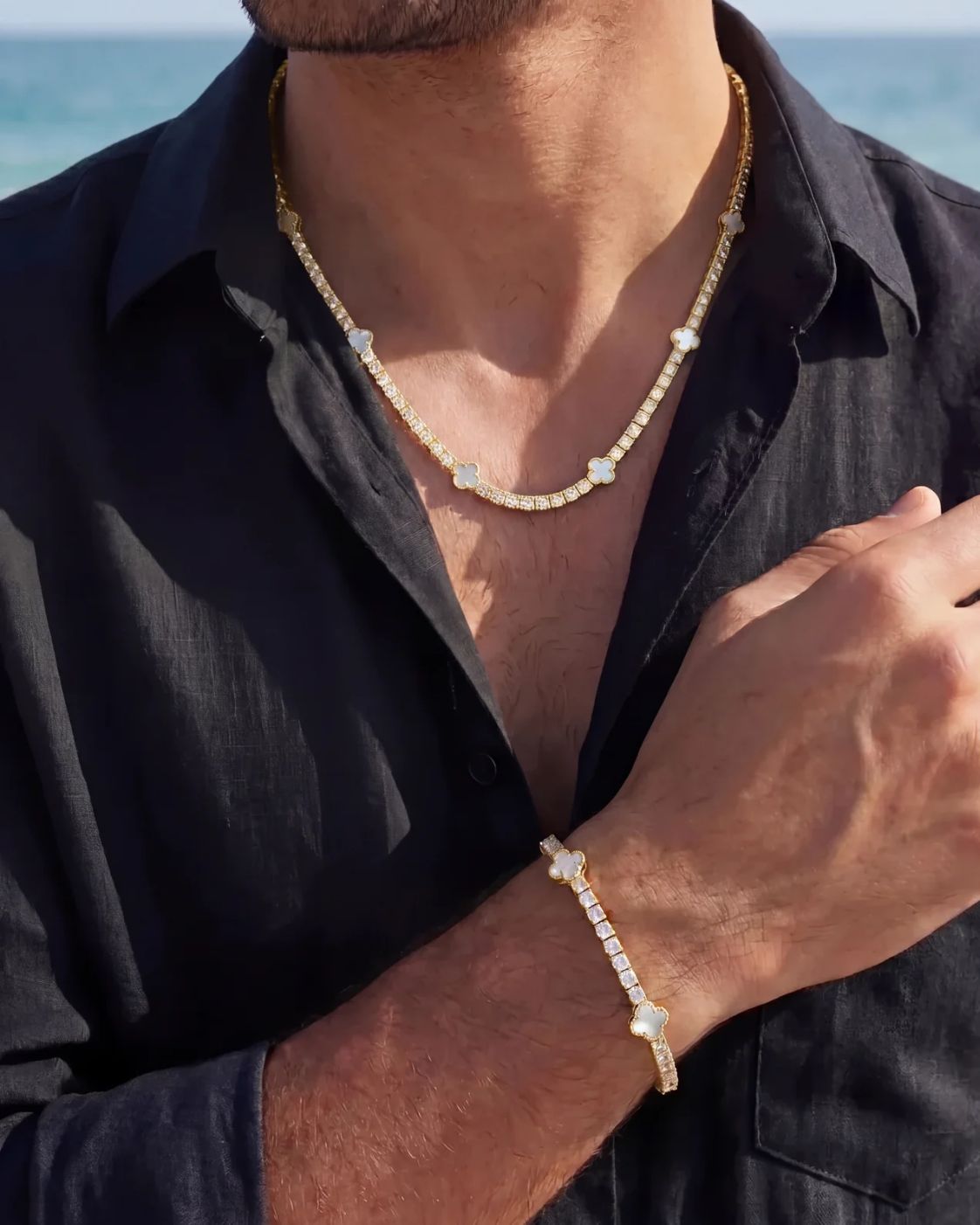 Clover Necklace | Nacre Gold