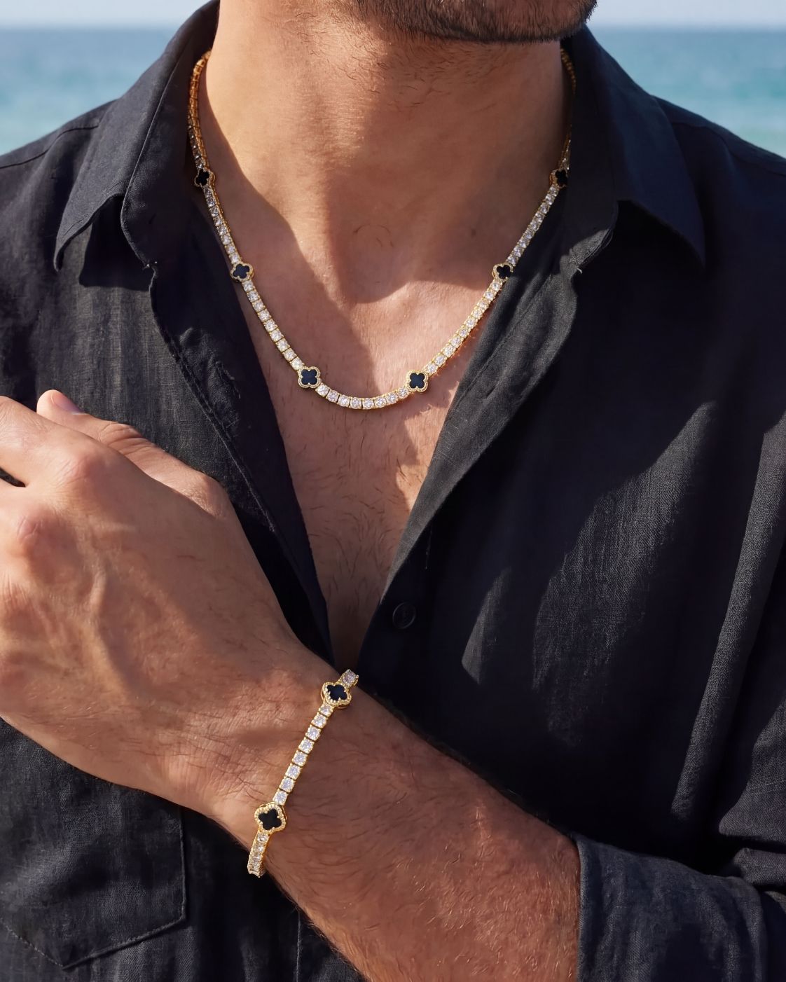 Clover Necklace | Onyx Black Gold
