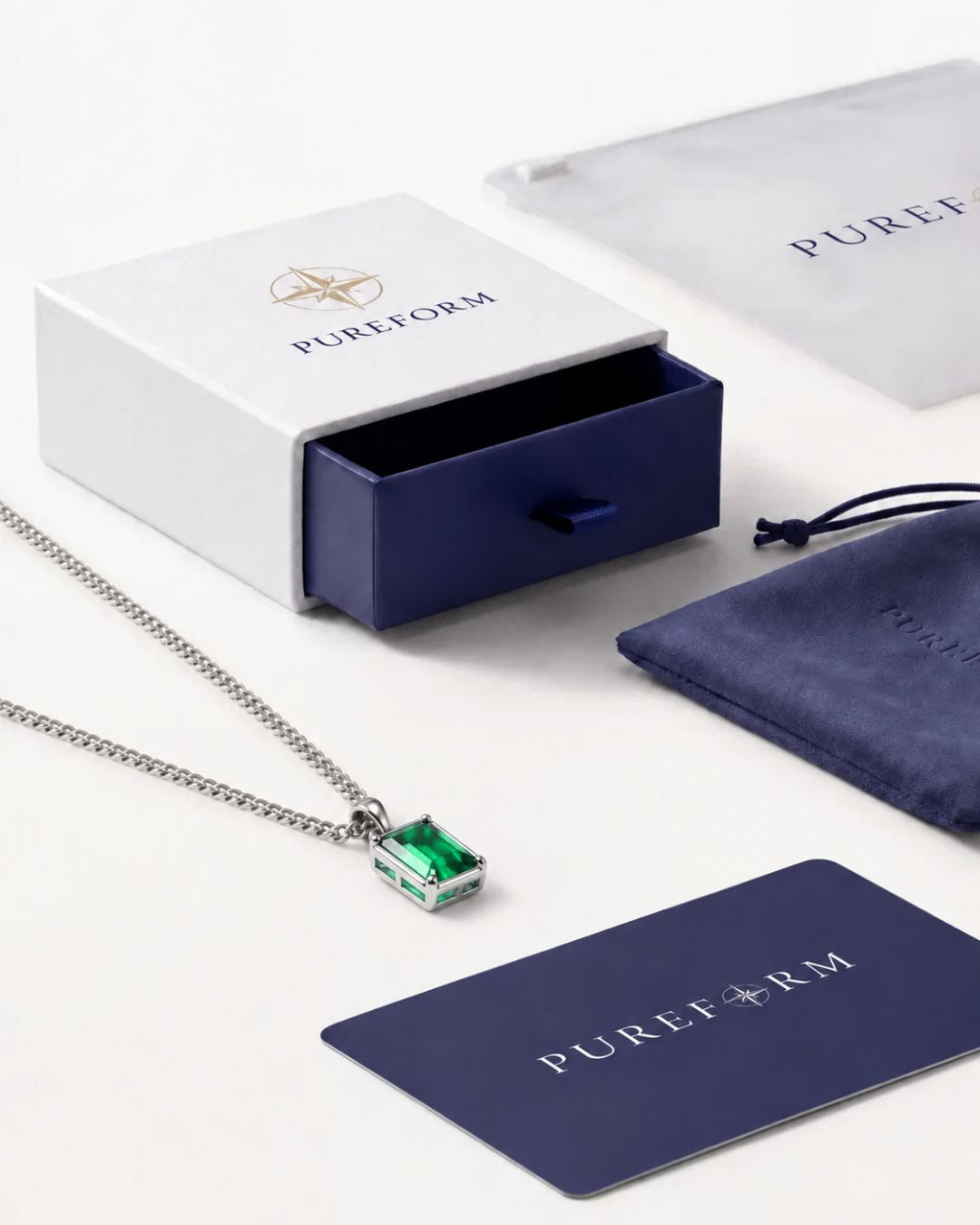 Emerald Pendant Necklace | 3 Carat