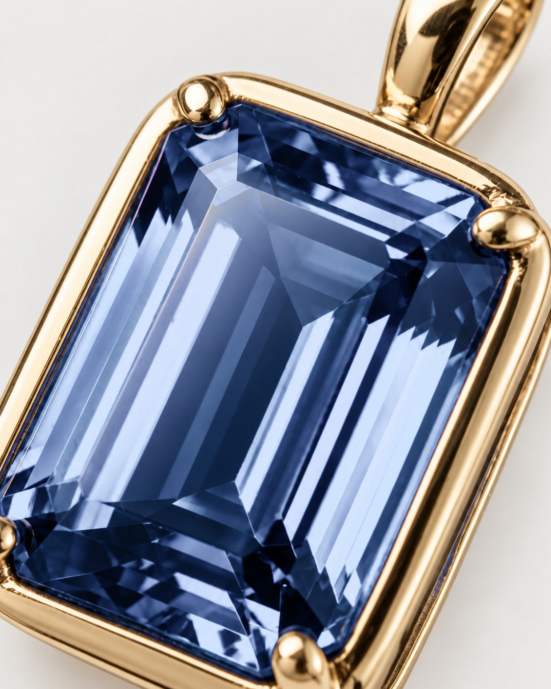 Royal Blue Pendant Necklace | 3 Carat 18K Gold