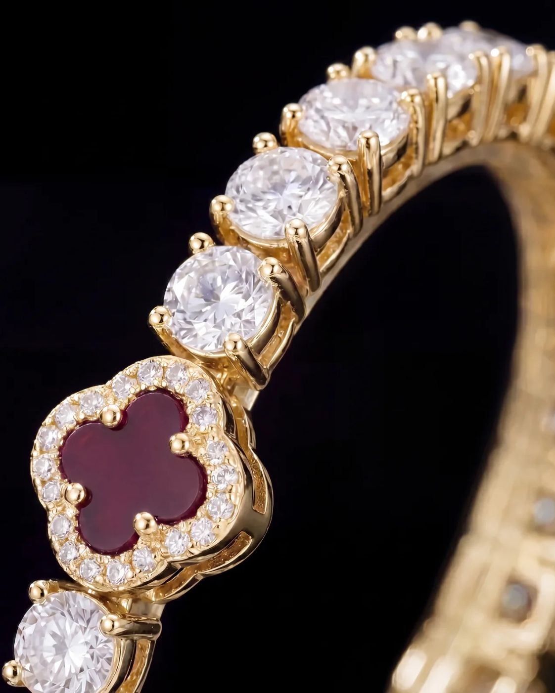Clover Bracelet | Burgundy Gold