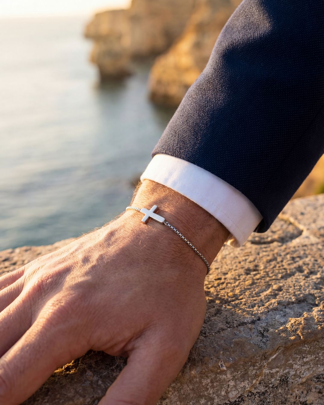 Minimal Cross Bracelet | Stainless steel