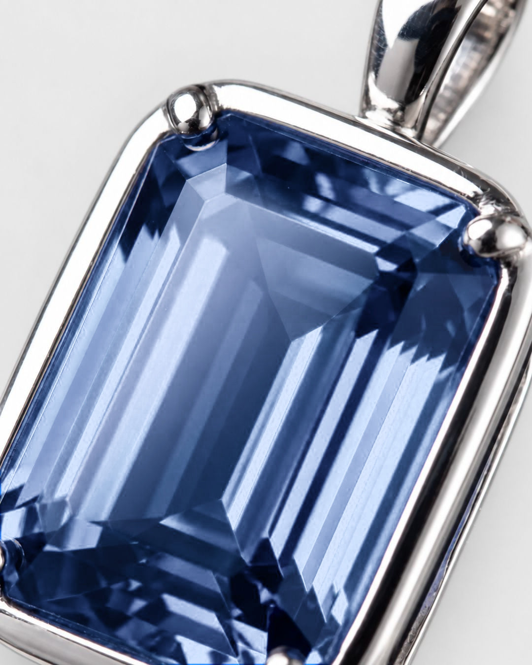 Royal Blue Pendant Necklace | 1 Carat